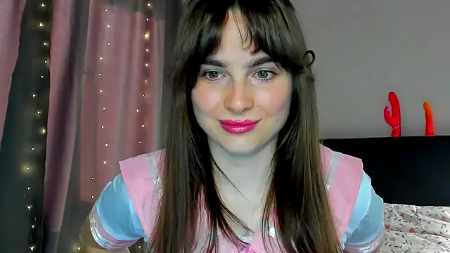 Snapshot of megann_fox2 chatting on 05-05-26, 01:30 megann fox2 online show from 05-05-26, 01:30