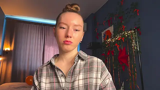 Anna Kare online show from 03-11-26, 07:47