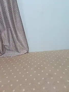 Cutie babes01 online show from 07-21-26, 03:47