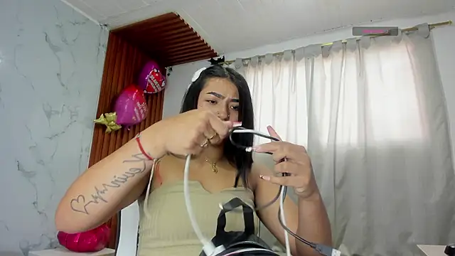 adhara  messY online show from 03-25-26, 02:12