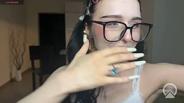 alicelanei online show from 04-23-26, 07:38