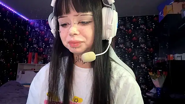 Luna Sohotti online show from 03-09-26, 03:05