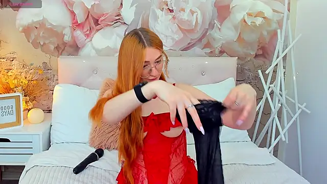TinaHarp online show from 06-09-26, 12:17