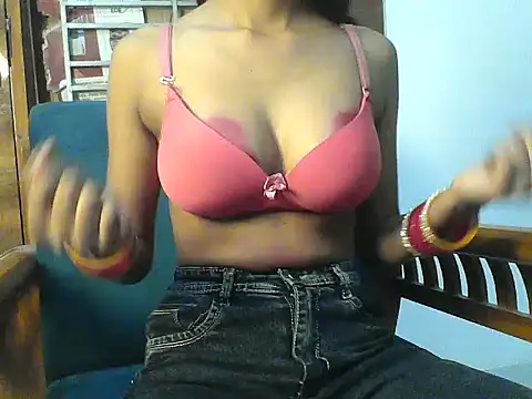 Rani1993 online show from 03-09-26, 04:33