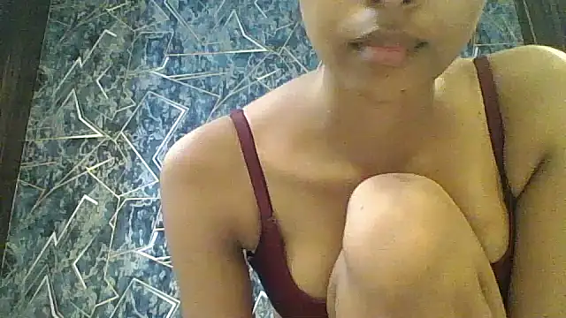 Snapshot of Rani1993 chatting on 04-28-26, 07:08 Rani1993 online show from 04-28-26, 07:08