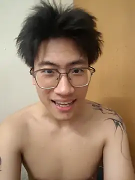 Snapshot of rdan13 chatting on 03-08-26, 05:33 rdan13 online show from 03-08-26, 05:33