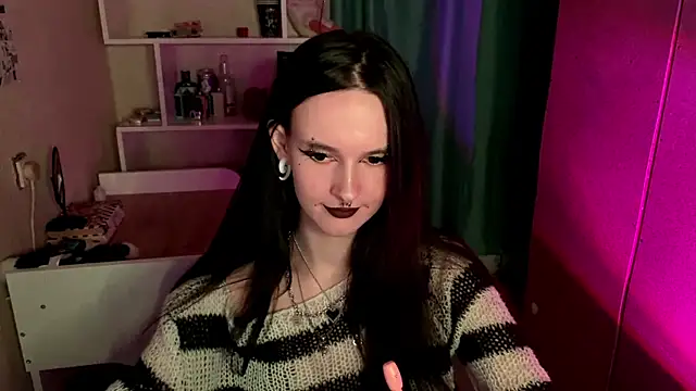 Snapshot of MabelDefina chatting on 05-05-26, 05:04 MabelDefina online show from 05-05-26, 05:04