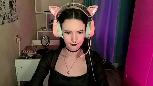 Snapshot of MabelDefina chatting on 05-10-26, 05:12 MabelDefina online show from 05-10-26, 05:12
