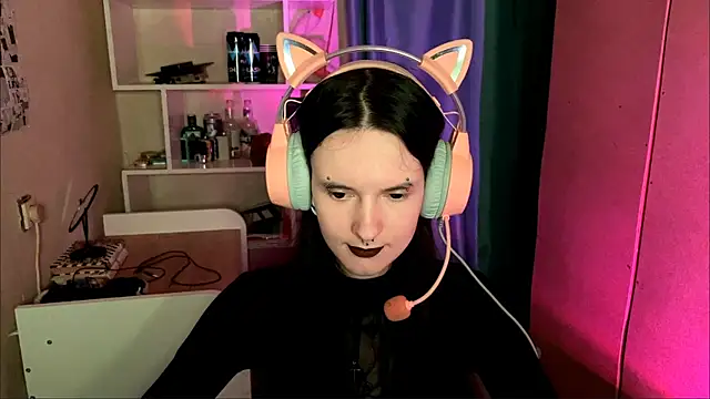 Snapshot of MabelDefina chatting on 05-28-26, 05:05 MabelDefina online show from 05-28-26, 05:05