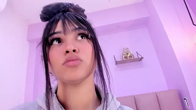 camila scoth online show from 03-11-26, 12:11