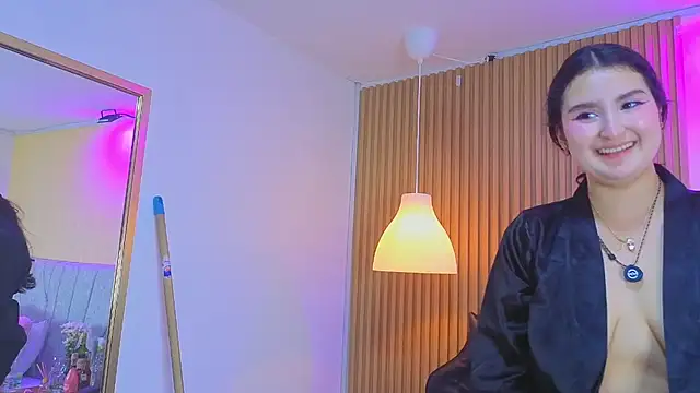 zoe moon   online show from 03-13-26, 01:56