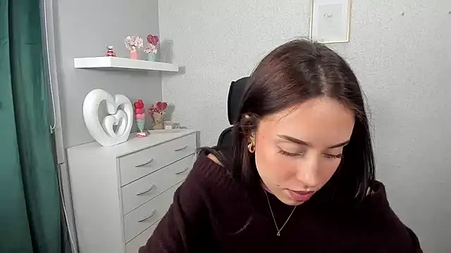 AdeleSolo online show from 03-27-26, 06:30