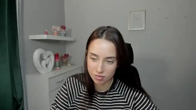 AdeleSolo online show from 04-14-26, 12:44