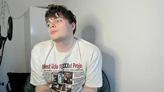 Snapshot of _hetero chatting on 02-21-26, 07:15 hetero online show from 02-21-26, 07:15