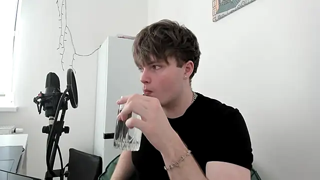 Snapshot of _hetero chatting on 02-23-26, 11:29 hetero online show from 02-23-26, 11:29