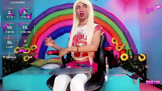 suzume Mendez online show from 03-25-26, 11:16