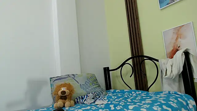 skinnysexy18 online show from 05-18-26, 08:14