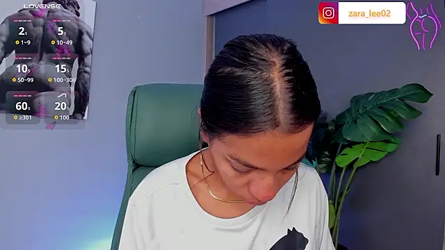 Snapshot of zara_leee chatting on 03-16-26, 12:20 zara leee online show from 03-16-26, 12:20