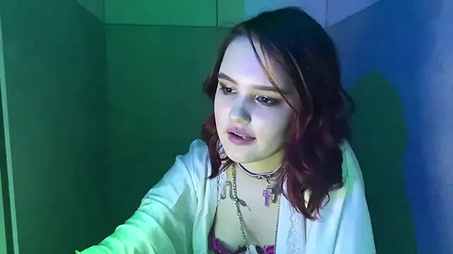 AmaliaJess online show from 03-18-26, 05:05