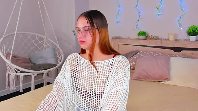 Snapshot of Miaa_Hill chatting on 06-03-26, 10:40 Miaa Hill online show from 06-03-26, 10:40