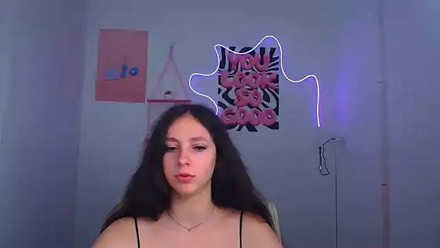 KissMeJulia online show from 06-27-26, 05:34