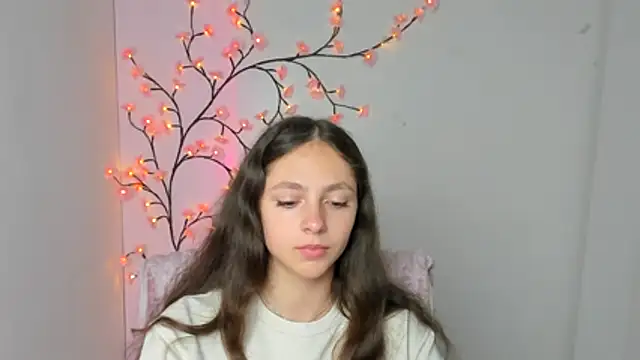 KissMeJulia online show from 07-04-26, 05:35