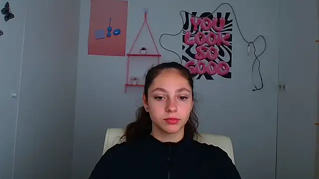 KissMeJulia online show from 07-07-26, 05:32