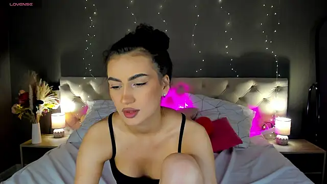 Snapshot of Adele_Lanea chatting on 05-18-26, 12:40 Adele Lanea online show from 05-18-26, 12:40
