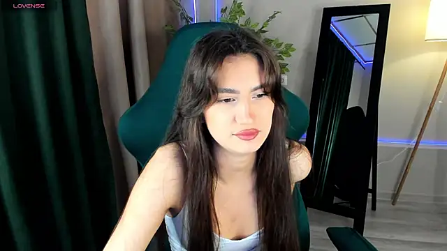 Snapshot of Adele_Lanea chatting on 05-29-26, 12:30 Adele Lanea online show from 05-29-26, 12:30