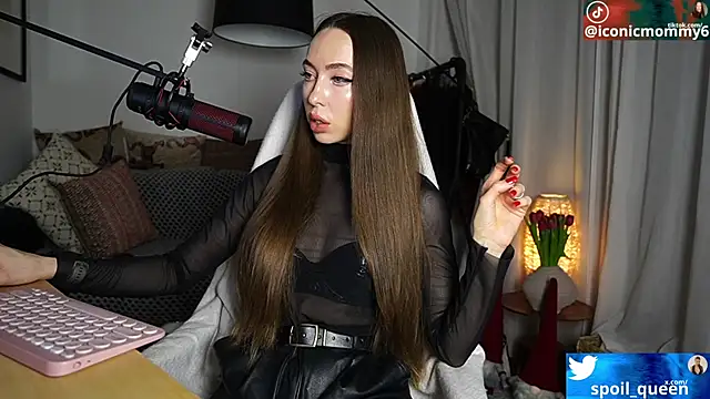 Snapshot of supreme_dominatrix chatting on 01-07-26, 09:39 supreme dominatrix online show from 01-07-26, 09:39