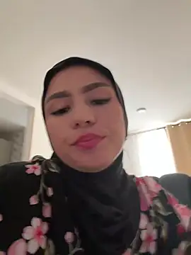 Snapshot of Darsha_Khemu chatting on 07-23-26, 09:13 Darsha Khemu online show from 07-23-26, 09:13