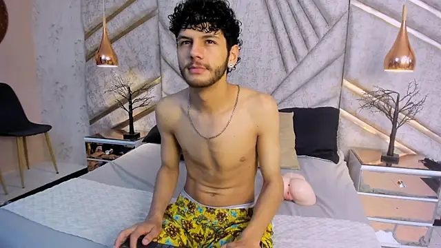 LuckySammer online show from 03-05-26, 12:23