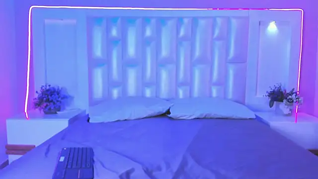 Liia Collins online show from 03-06-26, 06:15