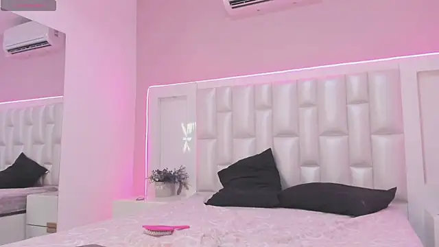 Liia Collins online show from 03-19-26, 05:50