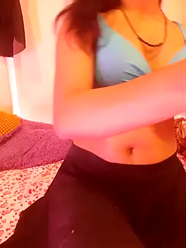 Snapshot of Cute-Sanvii chatting on 03-17-26, 06:33 Cute-Sanvii online show from 03-17-26, 06:33