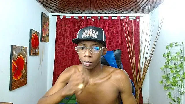 milo018 online show from 04-21-26, 08:20