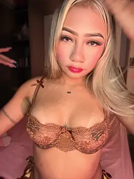 Dulce Sofi  online show from 05-30-26, 02:08