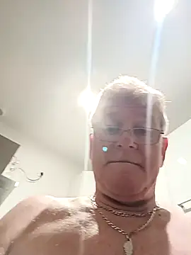 Snapshot of olivbisoumis chatting on 03-06-26, 06:10 olivbisoumis online show from 03-06-26, 06:10