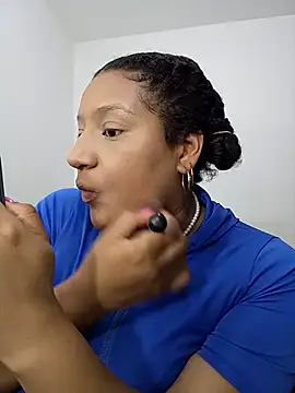 Snapshot of gigiblue89 chatting on 05-10-26, 07:35 gigiblue89 online show from 05-10-26, 07:35