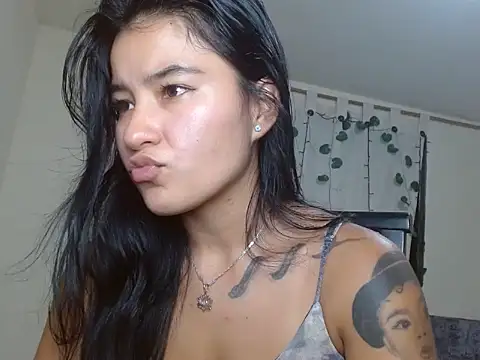 Miiia a online show from 03-09-26, 01:53