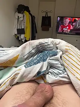 Snapshot of Crevette311 chatting on 11-14-25, 01:32 Crevette311 online show from 11-14-25, 01:32