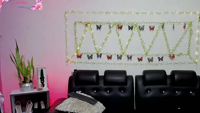 aria-voss online show from 04-08-26, 12:16