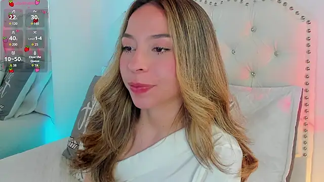 Snapshot of LuuluBerry chatting on 03-02-26, 08:48 LuuluBerry online show from 03-02-26, 08:48