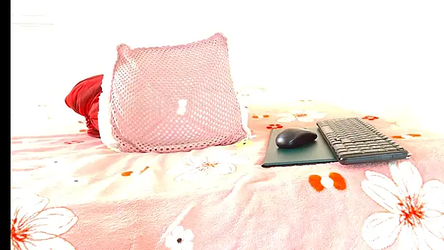 valkahot20 online show from 03-20-26, 08:14