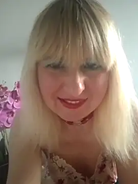 -Nefertiti- online show from 04-09-26, 04:34