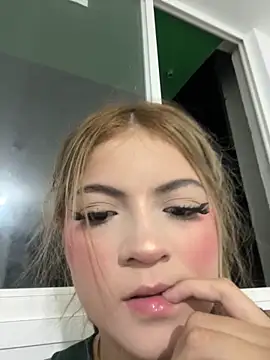 meggan    online show from 03-10-26, 07:46