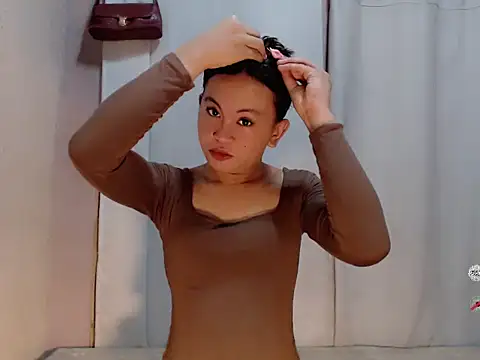 Snapshot of Sofia_Sweetheart18 chatting on 07-20-26, 03:32 Sofia Sweetheart18 online show from 07-20-26, 03:32