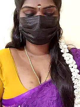 Snapshot of Navya-Reddy chatting on 02-22-26, 06:35 Navya-Reddy online show from 02-22-26, 06:35