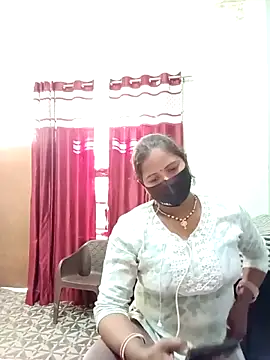 Seema hot online show from 02-19-26, 09:49