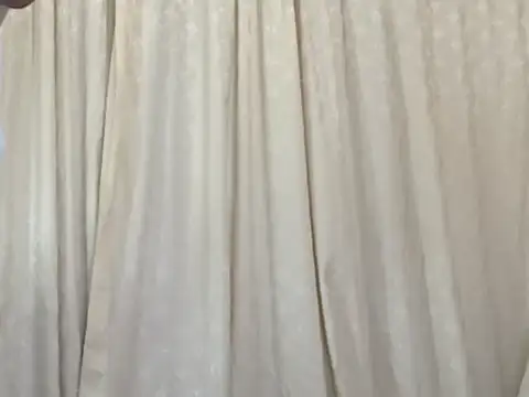 Zoe Robbins online show from 04-04-26, 03:27